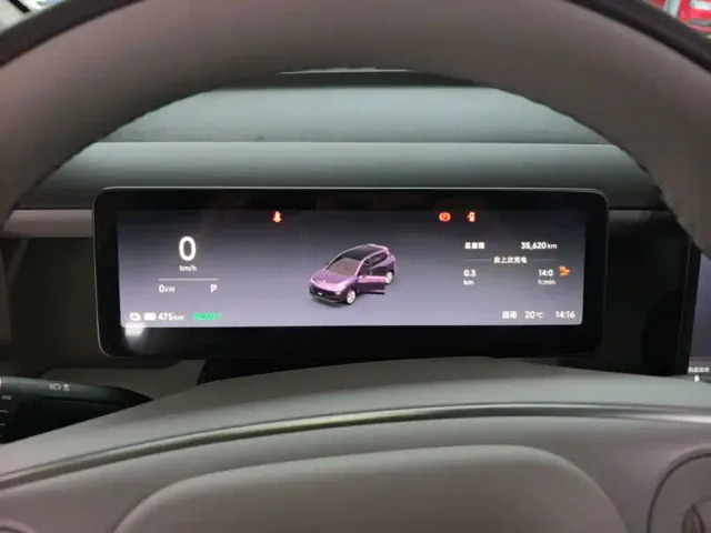Leapmotor B10 — Фото автомобиля 11