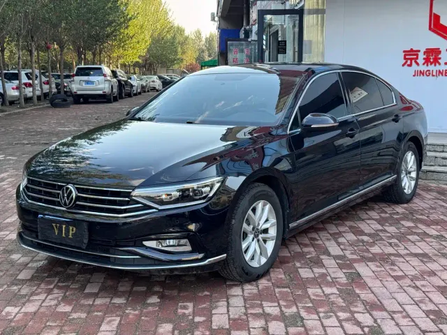 Фотография автомобиля — Volkswagen Magotan
