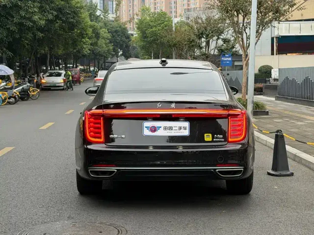 Hongqi H9 — Фото автомобиля 5
