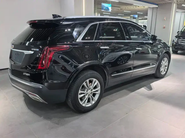 Cadillac XT5 — Фото автомобиля 7