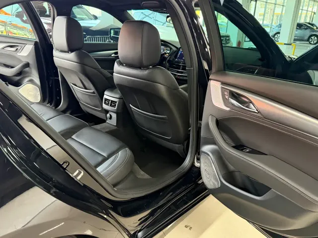 Cadillac CT5 — Фото автомобиля 8