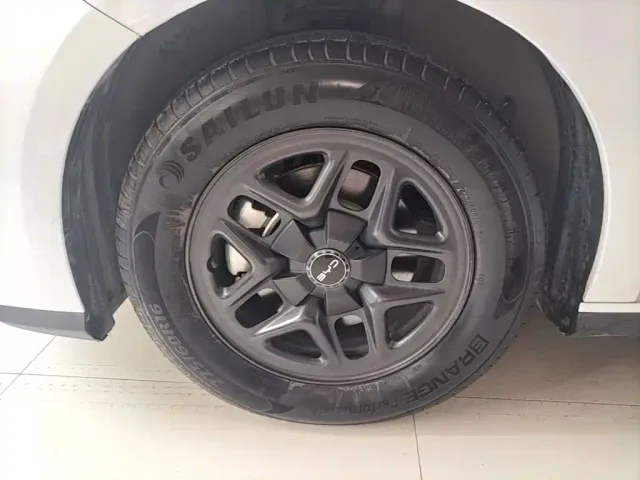 BYD Seal 05 DM-i — Фото автомобиля 24