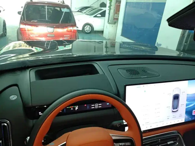 Geely Galaxy M9 — Фото автомобиля 9