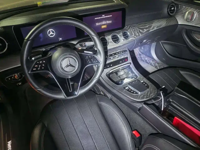 Mercedes-Benz E-Class — Фото автомобиля 9