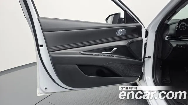 Hyundai Avante CN7 — Фото автомобиля 13