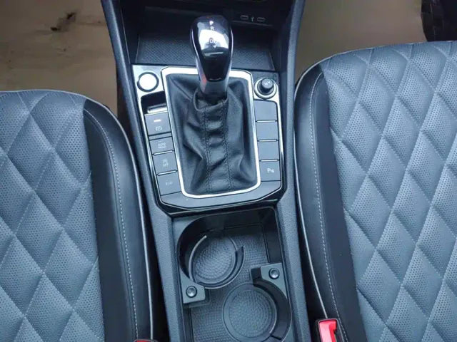 Volkswagen Sagitar — Фото автомобиля 16