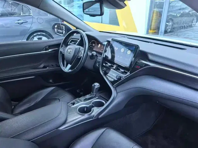 Toyota Camry — Фото автомобиля 13