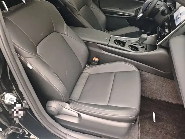 Toyota Avalon — Фото автомобиля 24