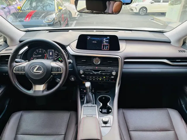 Lexus RX — Фото автомобиля 3