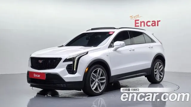 Фотография автомобиля — Cadillac XT4