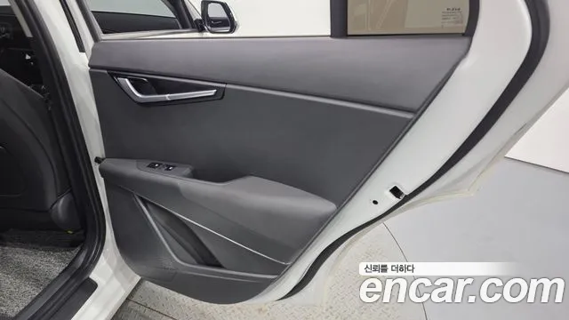 Kia Niro The All New — Фото автомобиля 14