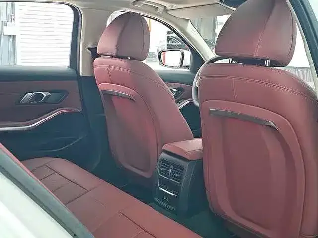 BMW 3 Series — Фото автомобиля 16