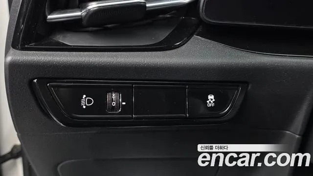 Kia Niro — Фото автомобиля 24