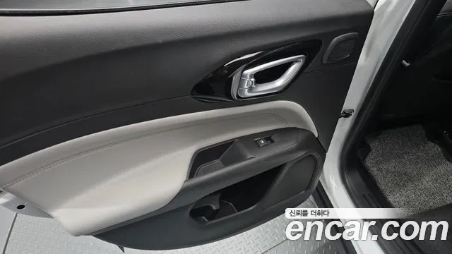 Jeep Compass — Фото автомобиля 13