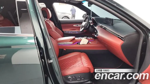 Genesis GV70 2.5T Бензин AWD — Фото автомобиля 11