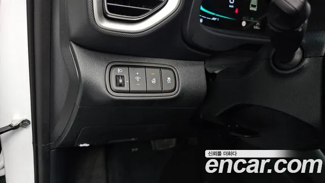 Hyundai Venue Venue 1.6 Premium — Фото автомобиля 16