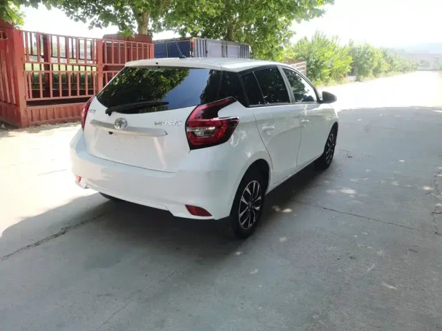 Toyota Vios FS — Фото автомобиля 8