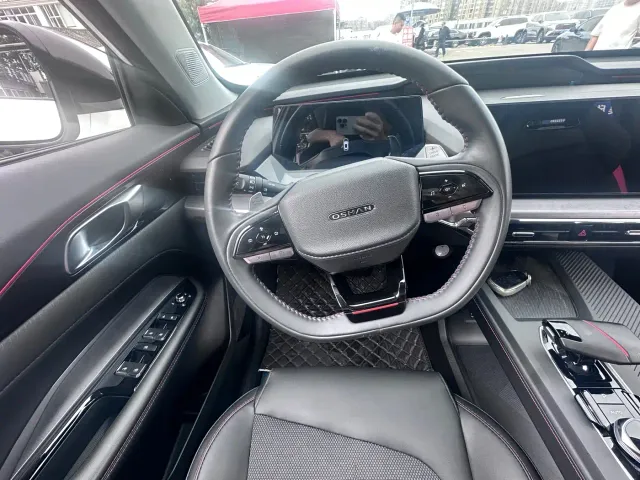 Changan Z6 — Фото автомобиля 9