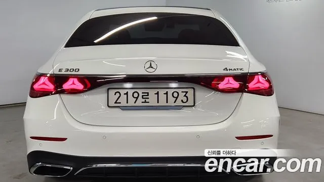 Mercedes-Benz E-Class E-класс W214 — Фото автомобиля 4