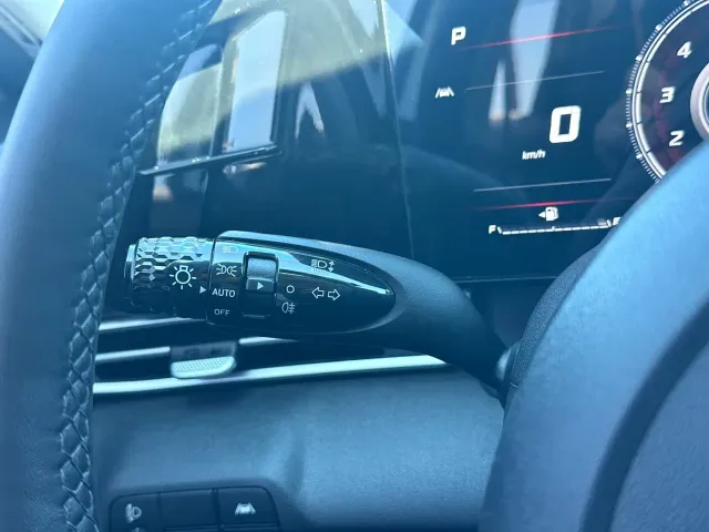 Hyundai Elantra — Фото автомобиля 14