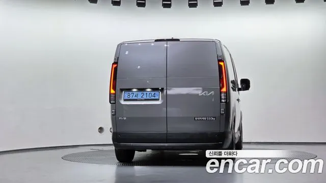 Kia PV5 — Фото автомобиля 4