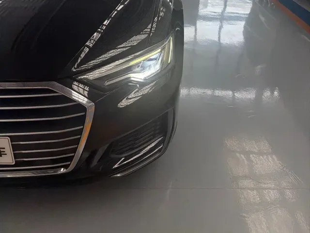 Audi A6L — Фото автомобиля 12