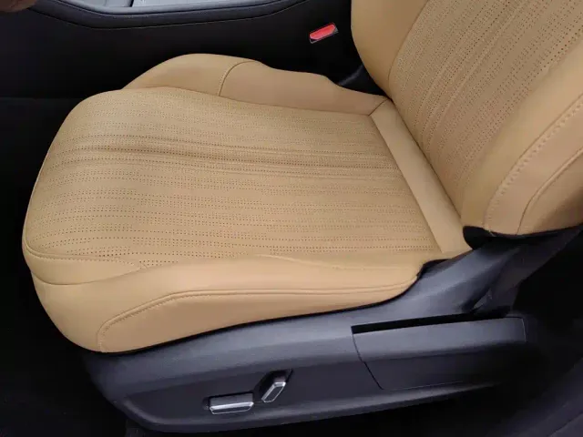 Geely Galaxy L7 — Фото автомобиля 20
