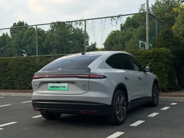 Nio EC6 — Фото автомобиля 14