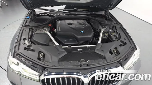 BMW 5-Series — Фото автомобиля 6
