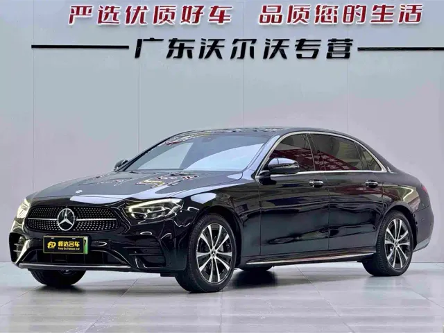 Фотография автомобиля — Mercedes-Benz E-Class
