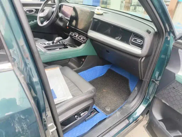 GAC Trumpchi GS8 — Фото автомобиля 13