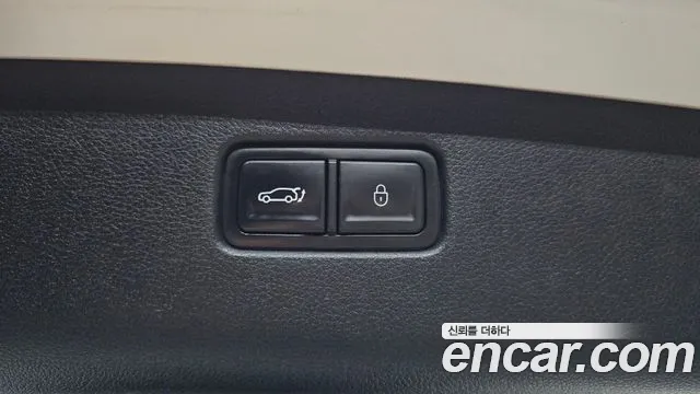 Genesis GV70 2.5T Бензин AWD — Фото автомобиля 16