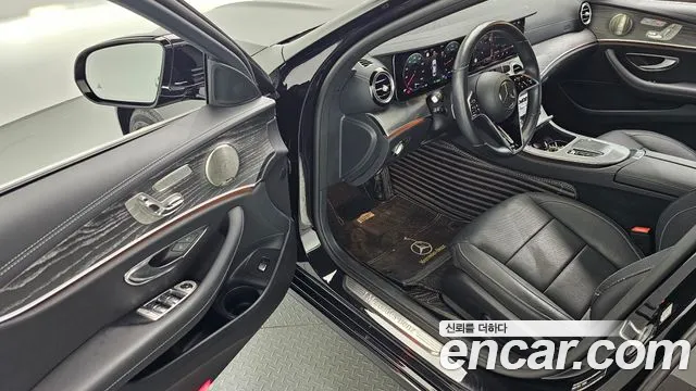 Mercedes-Benz E-Class E-класс W213 E350 4MATIC Avantgarde — Фото автомобиля 10