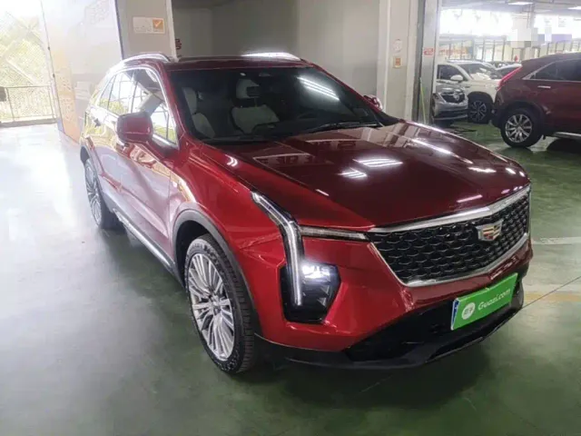 Cadillac XT4 — Фото автомобиля 3