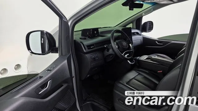 Hyundai Staria — Фото автомобиля 11