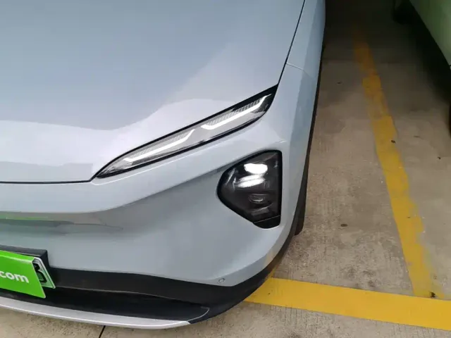 Nio ES7 — Фото автомобиля 23