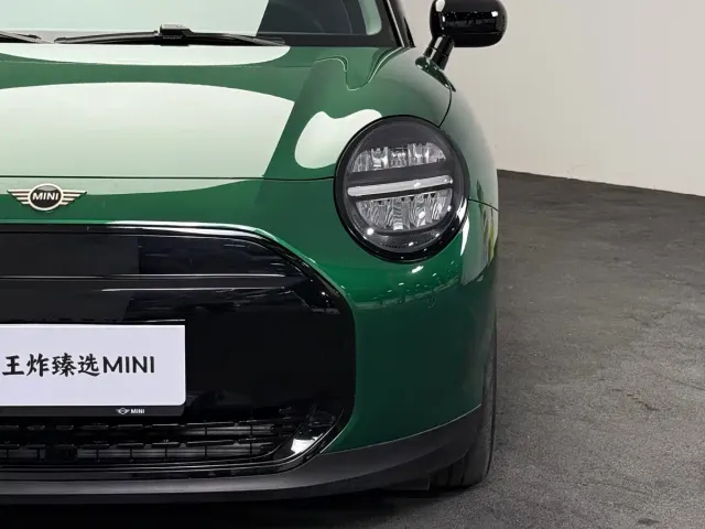MINI Cooper — Фото автомобиля 7