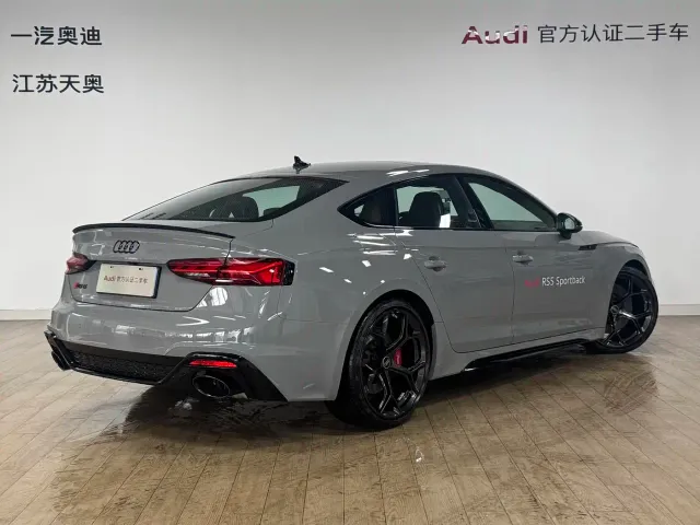 Audi RS 5 — Фото автомобиля 4