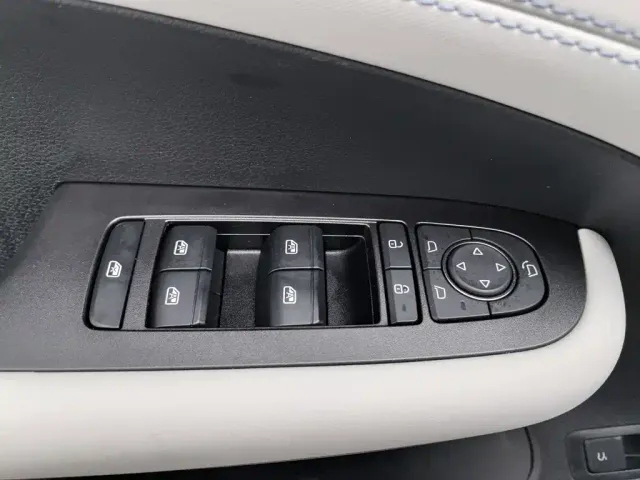 BYD Seal 05 DM-i — Фото автомобиля 9
