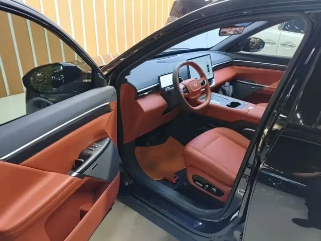 Dongfeng eπ 008 — Фото автомобиля 15