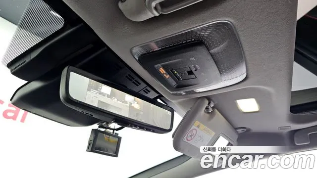 Toyota Prius — Фото автомобиля 19