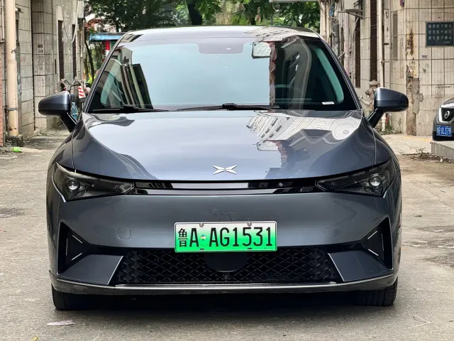 Xpeng P5 — Фото автомобиля 2