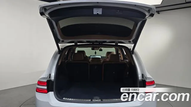 Genesis GV80 — Фото автомобиля 24