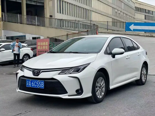 Toyota Corolla — Фото автомобиля 2
