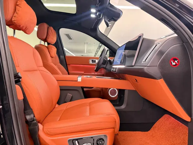 Li Auto L8 — Фото автомобиля 16