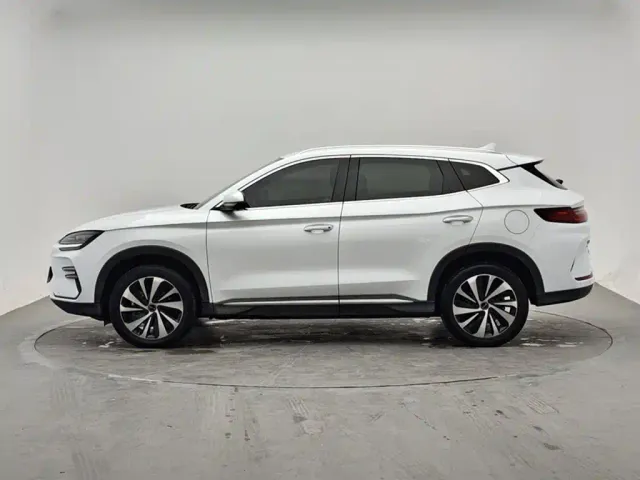 BYD Song PLUS — Фото автомобиля 2