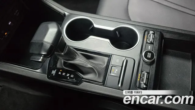 Kia K5 Новый K5 3 поколение 2.0 LPi(Для проката) — Фото автомобиля 9