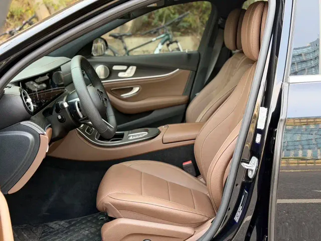 Mercedes-Benz E-Class — Фото автомобиля 10