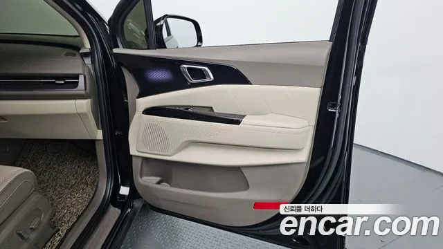 Kia Canival Carnival 4 поколение Дизель 9 мест Signature — Фото автомобиля 22
