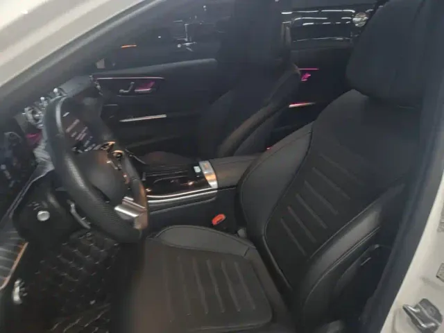 Mercedes-Benz C-Class — Фото автомобиля 14